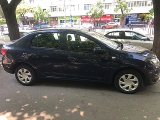 Vând Dacia logan