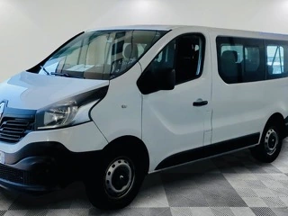 Renault Trafic 9 locuri