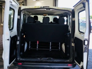 Renault Trafic 9 locuri - 7