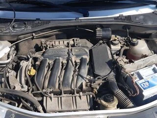 De vanzare Dacia Logan Laureate 1.6 16v 2009 - 7