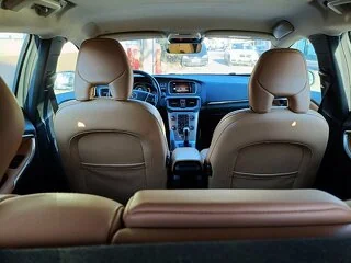De vânzare: Volvo V40 Cross Country D2 Summum (2018) – Stare impecabilă