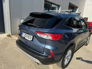 Vand Ford Kuga Plug-in Hybrid Titanium