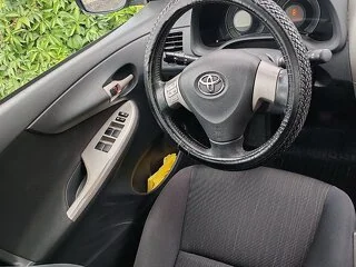 Vând Toyota Corolla 1,6 benzină 2007 - 6