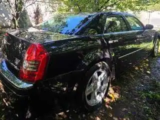 Vând Chrysler 300C , motor 3.0 CRD v6 diesel, motor și cutie de Mercedes anul 2008, unic proprietar