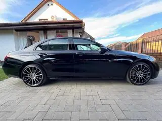 Mercedes E300de 4matic - 14