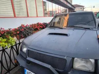 Nissan Navara DIESEL 2.5 - 8