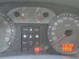 Renault symbol an 2006 motor 1.4 benzina