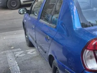 Renault symbol an 2006 motor 1.4 benzina - 9