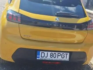 Peugeot 208/2023, 4685 km, 16800 euro