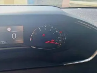 Peugeot 208/2023, 4685 km, 16800 euro - 9