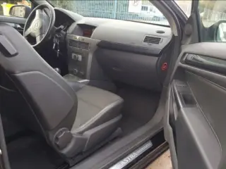 Opel Astra Primul proprietar din Romania, stare buna de functionare - 7