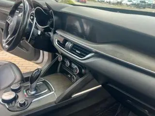 Alfa Romeo Stelvio JTD 2.2 Q4 Ti - 11