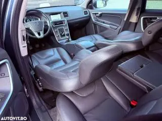 Volvo V60 DRIVe Start-Stop Momentum - 7