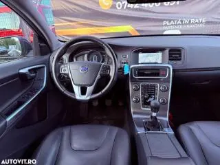 Volvo V60 DRIVe Start-Stop Momentum - 21