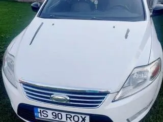 Vând Ford mondeo anul 2008