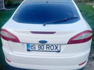 Vând Ford mondeo anul 2008