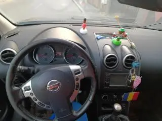 Vând Nissan Qashqai