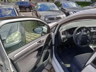 Vand VW Golf 7 1.2 TSI,an 2014,75000 km,culoare alba.unic proprietar