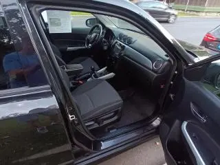 Suzuki Vitara - 10