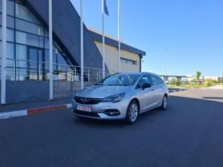 Vând Opel Astra K, An fabricație 2021, preț 8000 Euro, masina se prezintă impecabil 10 din 10