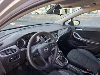 Vând Opel Astra K, An fabricație 2021, preț 8000 Euro, masina se prezintă impecabil 10 din 10 - 10