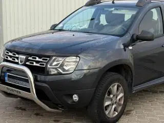 Vând Dacia Duster - aprox. 58 000 km - 4x4