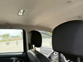 Vând Dacia Duster - aprox. 58 000 km - 4x4 - 6