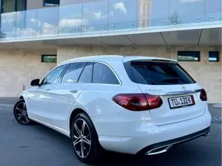 Mercedes-Benz C 300 de 9G-TRONIC Avantgarde ( diesel + electric )