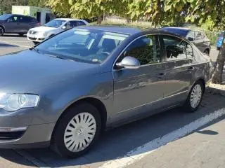 Volkswagen Passat B6 - 1.9 TDI Diesel ( 2007 ) - 8