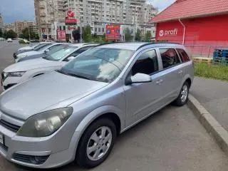 Opel Astra H 1.6 - 9