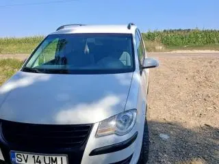 Vând vw touran