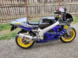 SUZUKI GSXR 600 ! stare FOARTE BUNA