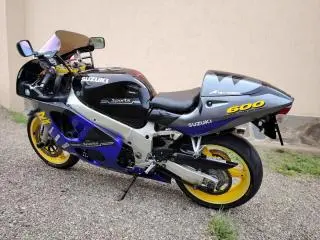 SUZUKI GSXR 600 ! stare FOARTE BUNA - 6