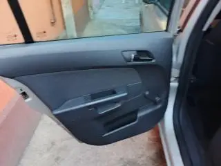 Opel Astra H - 10