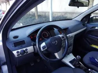 Opel Astra H Combi 2008 1.7 Diesel 101CP