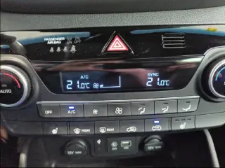 Hyundai Tucson Hibrid - 13