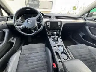 Volkswagen Passat 2.0 TDI DSG 4Motion Highline - 15