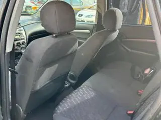 Ford Focus 1999 - 12