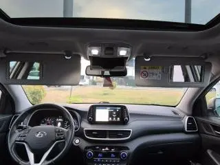Hyundai Tucson 1.6 T-GDI benzina, 177 CP, 4WD, automata –Luxury– - 12