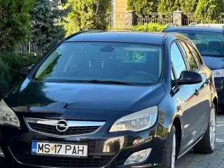 Vand Opel Astra J Sport Tourer - 8