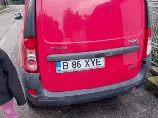 Vând Dacia Logan Van