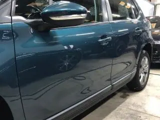 VadPeugeot 2008SUV - 6
