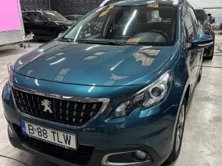 VadPeugeot 2008SUV - 7