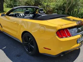 Ford Mustang Cabrio 2,3 EcoBoost Aut 317CP an 2016