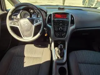 Opel Astra J Sport Tourer 2015