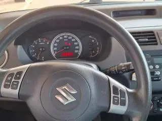 De vânzare SUZUKI SWIFT - 8