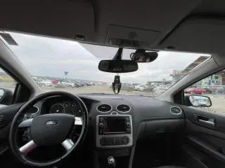 Vând Ford Focus Hatchback 2006, 2.0 TDCI, 136 CP, Titanium