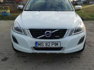 Volvo XC60 AWD