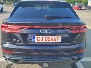 Audi q8 s line 2020
