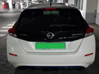 Nissan Leaf Tekna Special in garantie,full opt.,biton alb perlat cu negru
